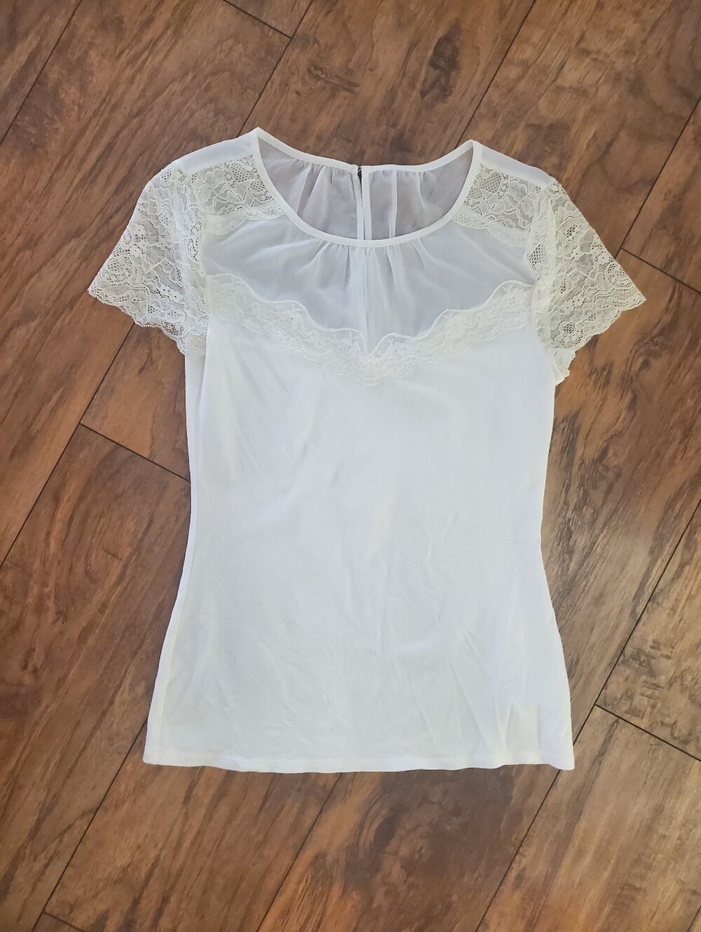 Express White Lace Mesh Short Sleeve Top Size Small